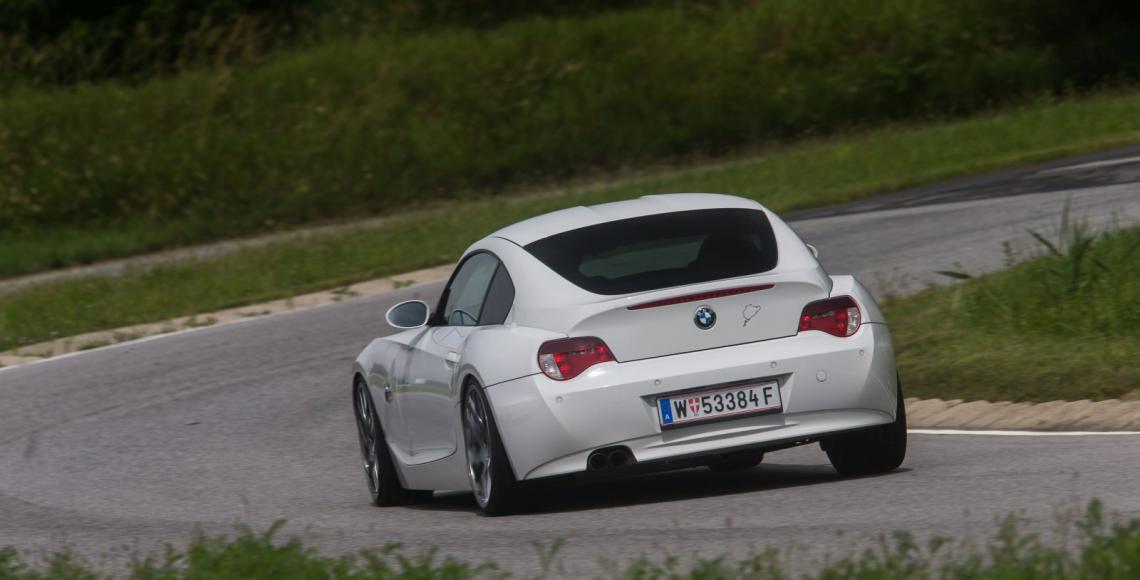 vergleich_bmw_z4_renault_clio_rs_trophy_68_may