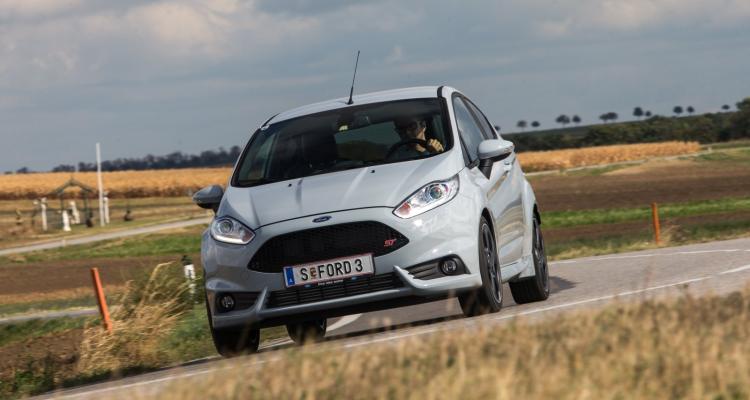 ford_fiesta_st200_09_may