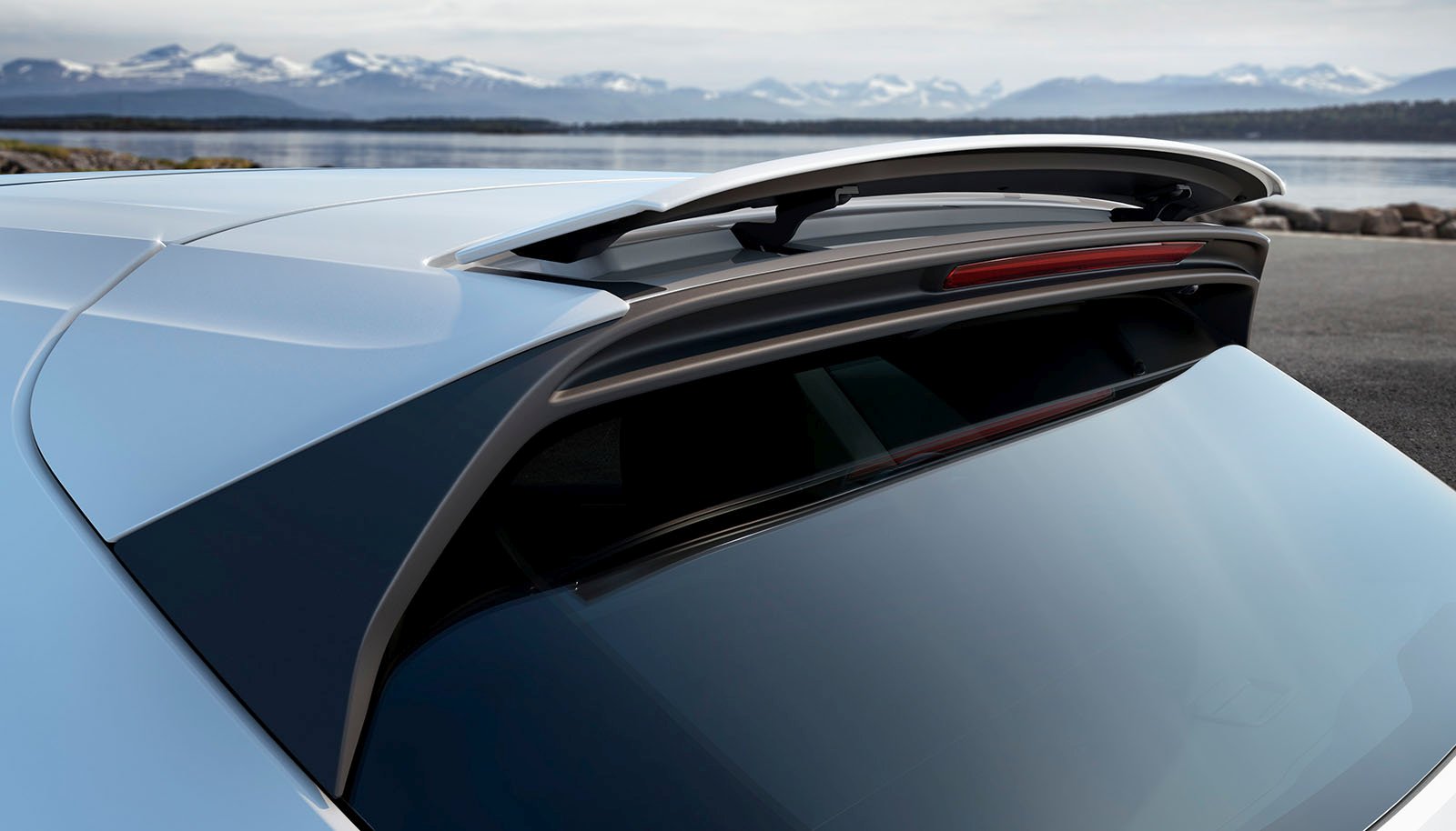 Porsche überarbeitet Cayenne: mehr Leistung und vorhersagende Klimaanlage