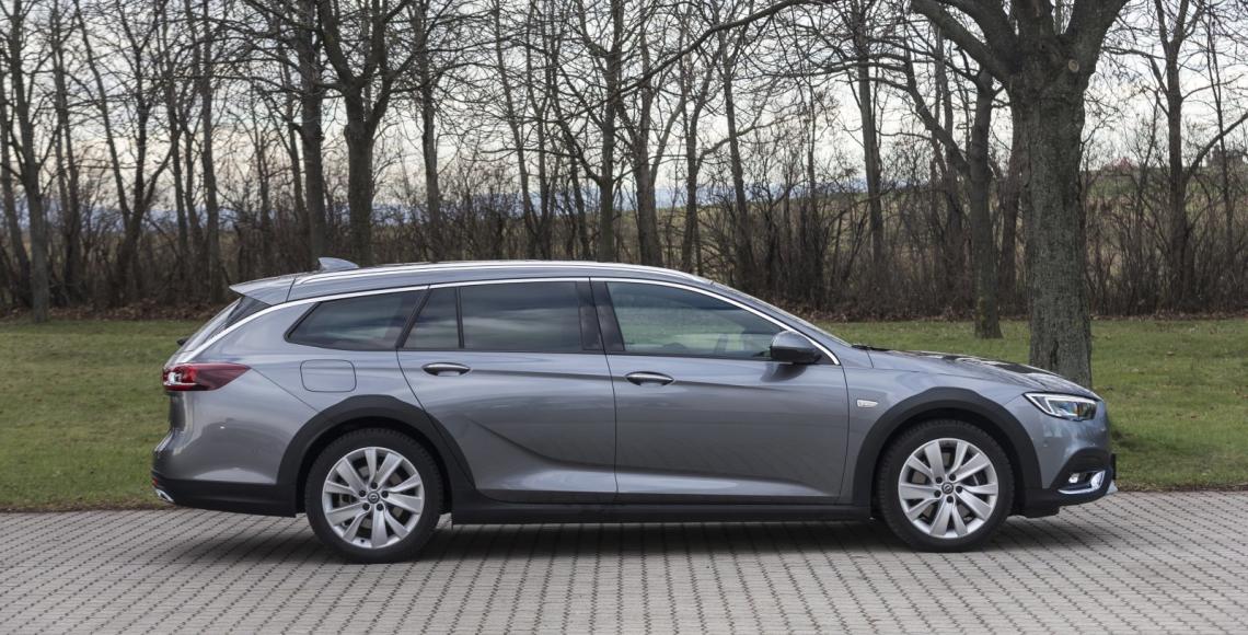 opel_insignia_country_tourer_06_may