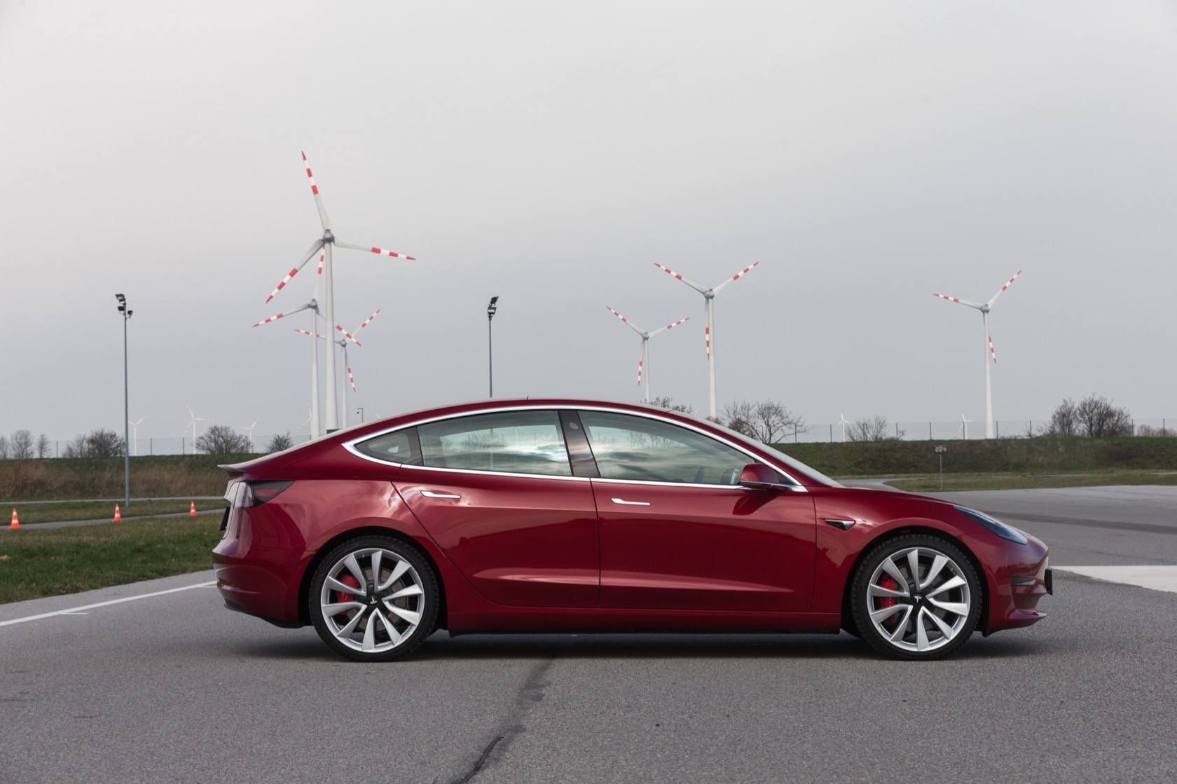 Tesla Model 3 Performance (2021) im Test: Der andere Dreier