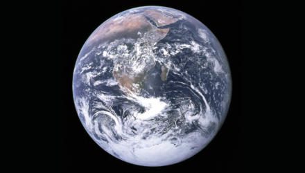 Apollo 17 Blick auf Erde aus dem Weltraum
