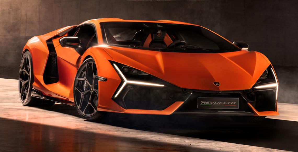 Lamborghini Revuelto (Front)