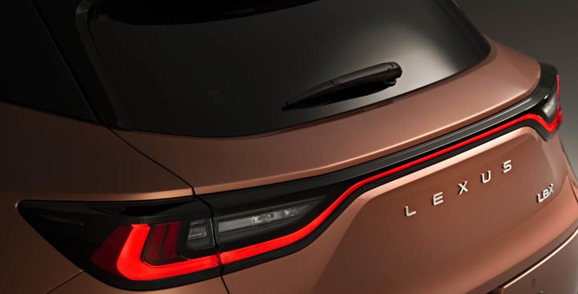 Premiere Lexus LBX (Heckleuchten)